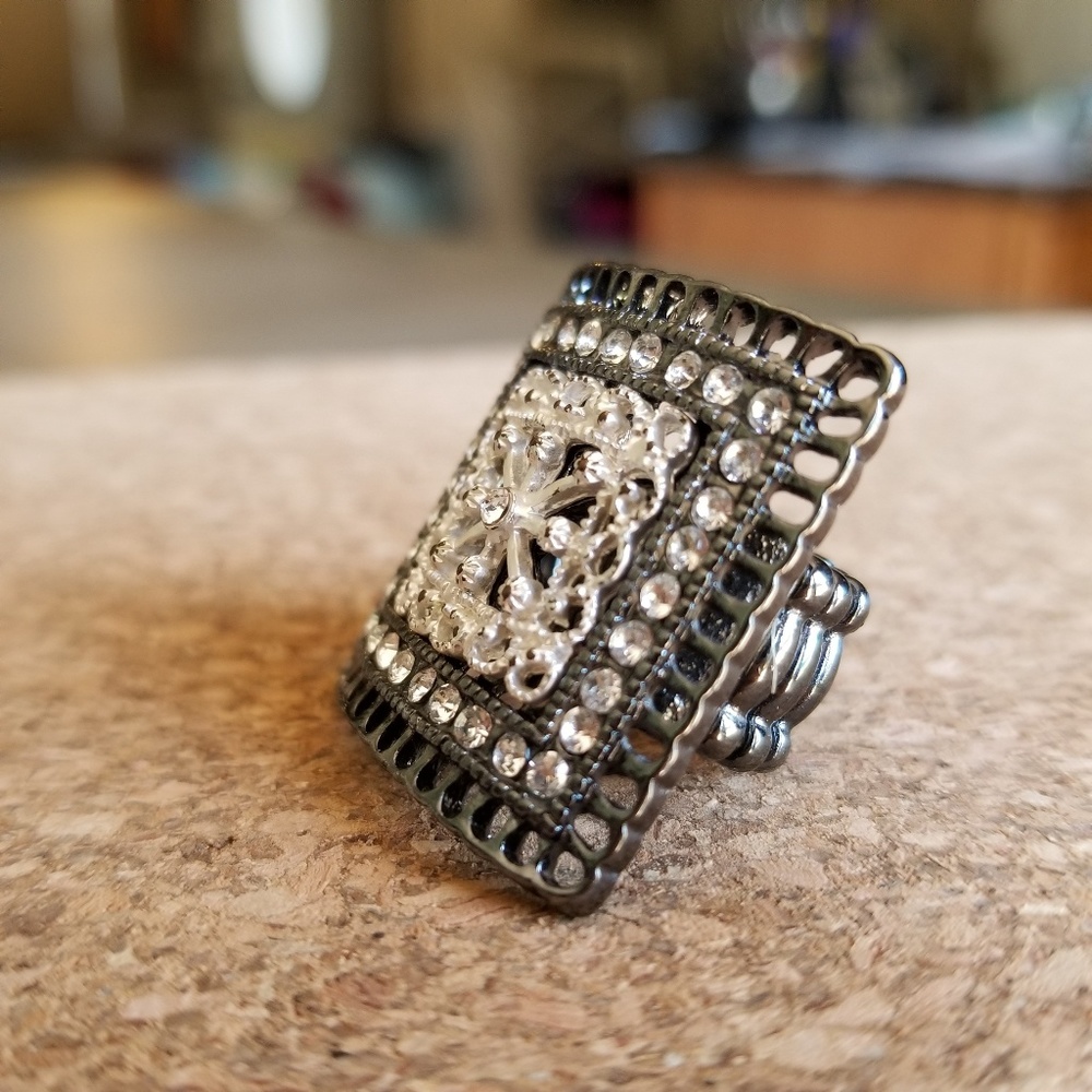 Fashion Square Rhinestone Ring - Picture 6 of 6